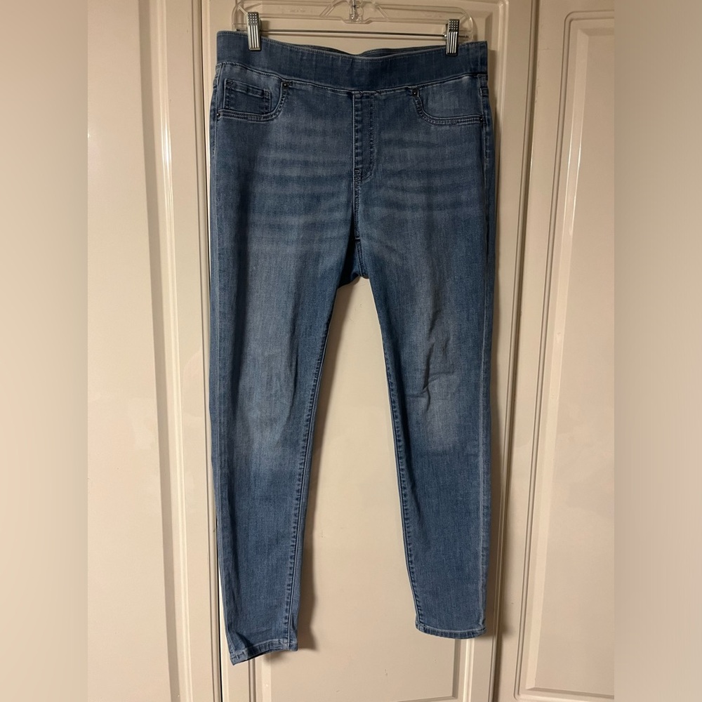 Jeans - Picture 3 of 4